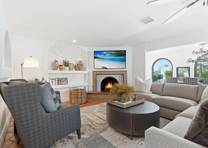 Paradise Rancho-pool-camelback View-min 2 Old Town *