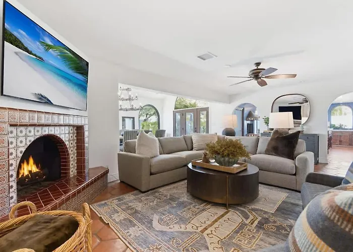 Dom wakacyjny Paradise Rancho-pool-camelback View-min 2 Old Town Scottsdale