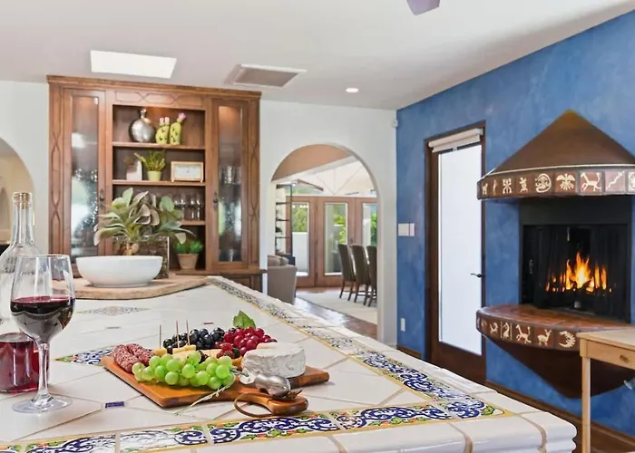 Paradise Rancho-pool-camelback View-min 2 Old Town *